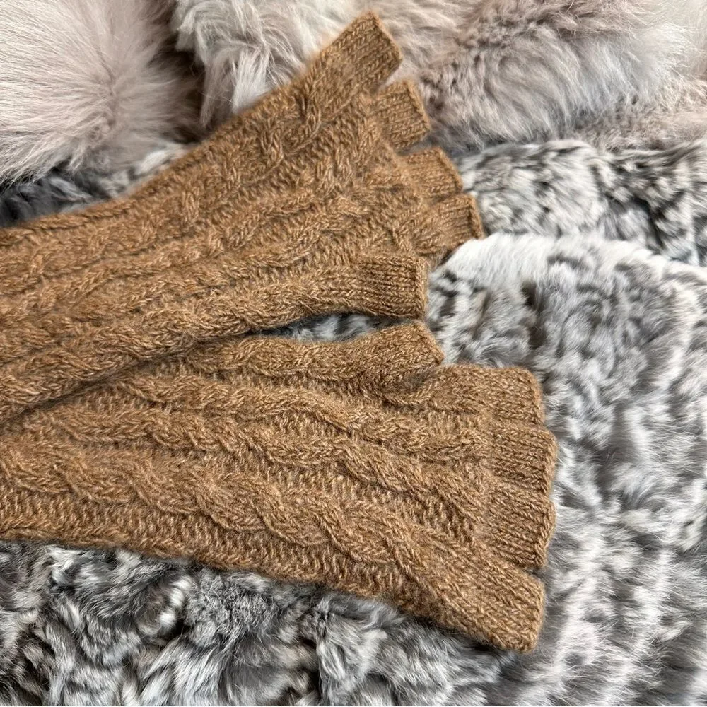 *Ralph Lauren Blue Label Caramel Cashmere Blend Cable Knit Fingerless Gloves